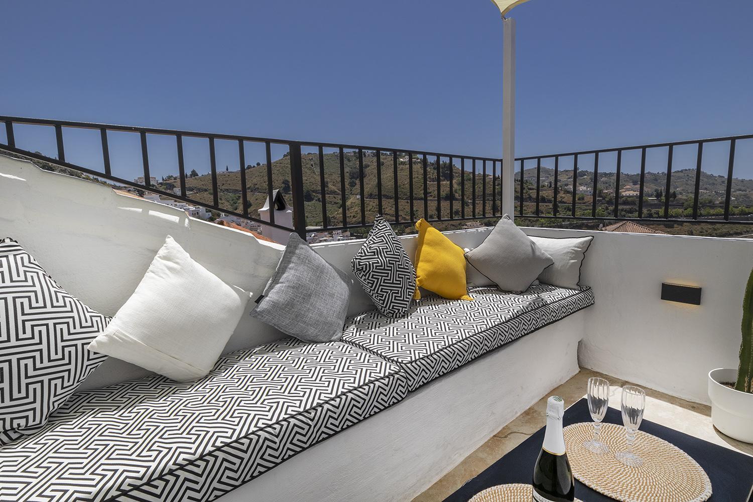 Casa Jardin Competa Bed & Breakfast ภายนอก รูปภาพ